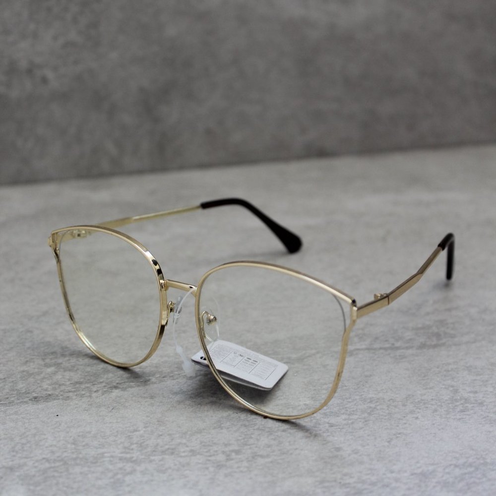 Clear lens thin frame glasses - Picture 1 of 11